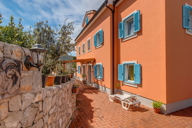 Apartments Casper Veli Lo&scaron;inj