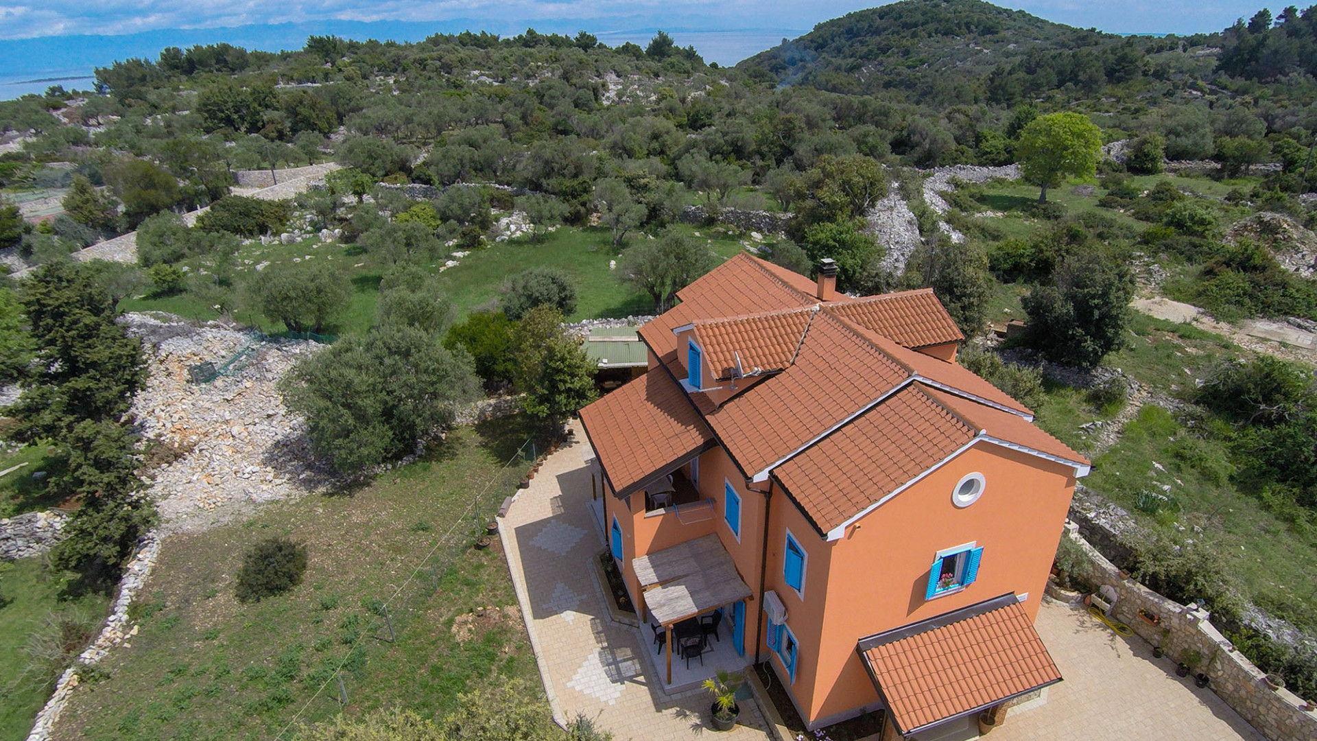 Enjoy your island holiday - Relax in a beautiful villa near the sea, Apartments Casper Veli Lo&scaron;inj